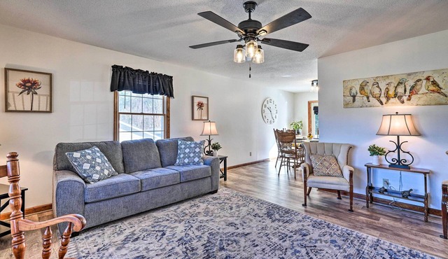 Cozy Vacation Rental Home Near Watauga Lake!