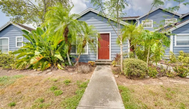 Cozy Vacation Townhome near Disney World, Universal Studios, and More!