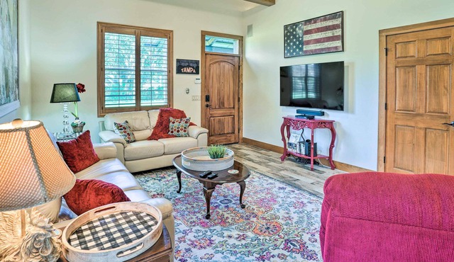 Cozy Valrico Home w/ Grill ~ 14 Mi to Tampa!