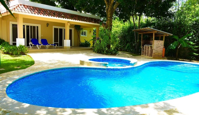 Cozy Villa 3 beds/2baths with pool and jacuzzi in SOSUA