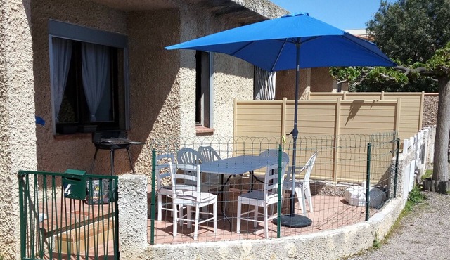 Cozy Villa, A/C, 2*, Close to Beach, 5 People, Garden, BBQ, Parking
