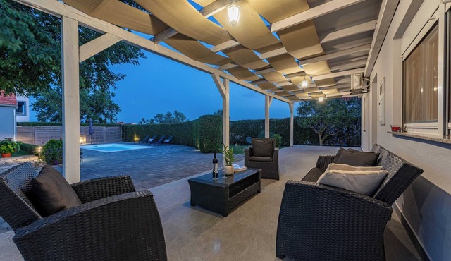 Cozy villa Andu with private pool, ECO garden, pet friendly