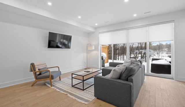 Cozy villa in Beautiful Muskoka on a luxurious golf resort