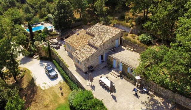 Cozy Villa in M nerbes with Swimming Pool