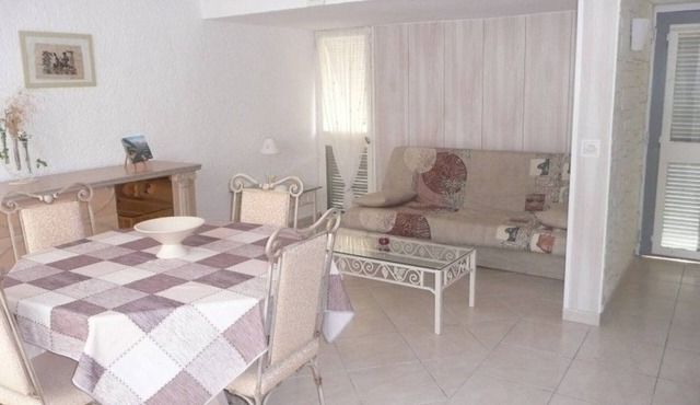 Cozy villa near the beach - 7 guests