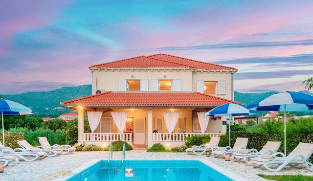 Cozy Villa Summer-Perfect Location