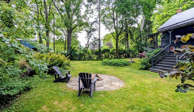 Cozy Village Retreat by the Lake - Port Ryerse