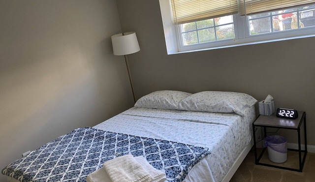 Cozy walkout basement in a quiet townhome with 1 bedroom, 1 parking, wifi