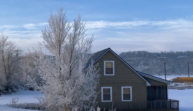 Cozy Warm Winter "Nantucket" Cottage Getaway