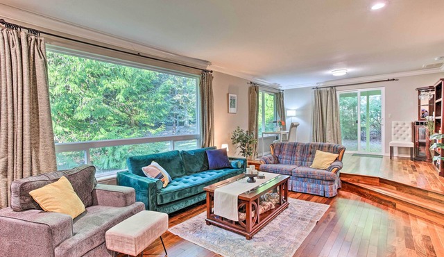 Cozy Washington Escape Near Hiking & Golfing!