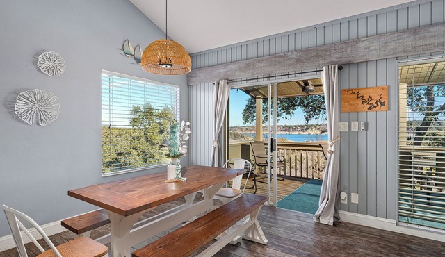 Cozy Waterfront/Amazing Views/"Paradise Point" in Point Venture!