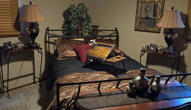 Cozy Waterfront Bungalow