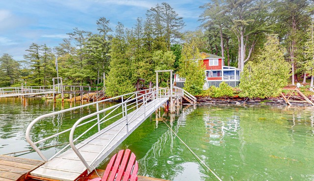 Cozy, Waterfront Cabin-Style Gem with Private Dock and Lovely Views