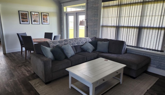 Cozy Waterfront Country Home w/game room. Close to all amenities!