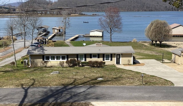 Cozy Waterfront Home With Boathouse