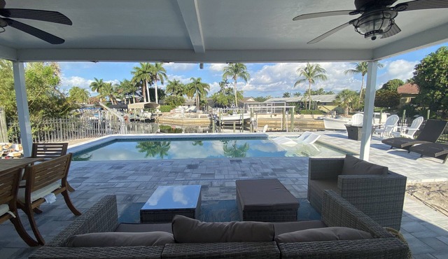 Cozy waterfront minutes from the beach! Great fishing, Inground Saltwater Pool