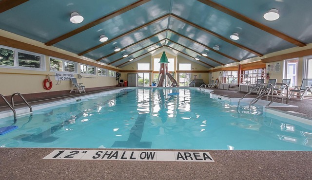 Cozy waterfront ski/summer retreat with spectacular amenities on property!
