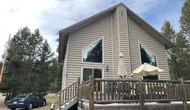 Cozy Welcome Inn Winter Getaway - Island Park