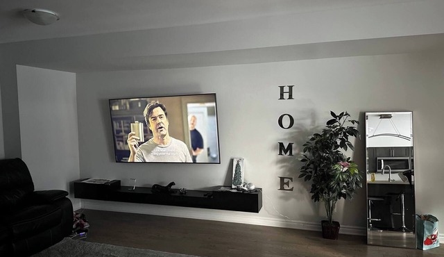 Cozy Whitby Retreat - 2 Bedroom Private House