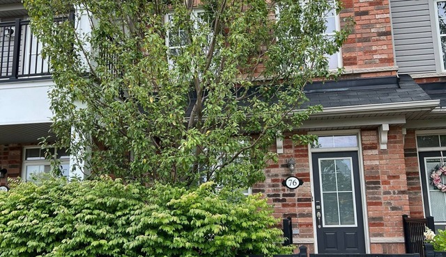 Cozy Whitby Shores Townhome| Marina and Free Parking