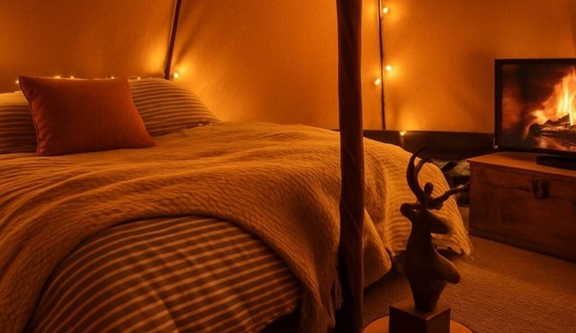 Cozy Wigwam with Heating & tv