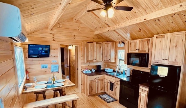 Cozy Wine Cabin escape with Breathtaking Views 5