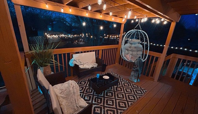 Cozy Winter 4BR Near DC Fire Pit + Cocoa Bar