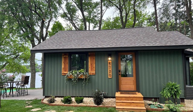 Cozy winter wonderland on beautiful Lake Wissota.