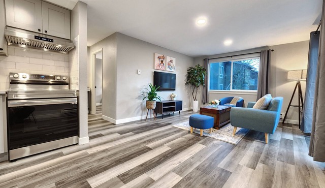 Cozy with luxury comfort and style 1bed/1bath apartment unit with EV charger.