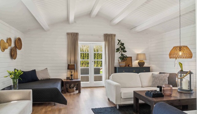 Cozy wooden cottage with a great terrace