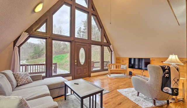 Cozy Yatesville Lake Cabin Rental in Louisa!