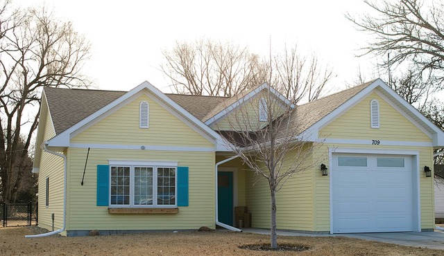 Cozy yet refined by Waterpark/ball fields and downtown area
