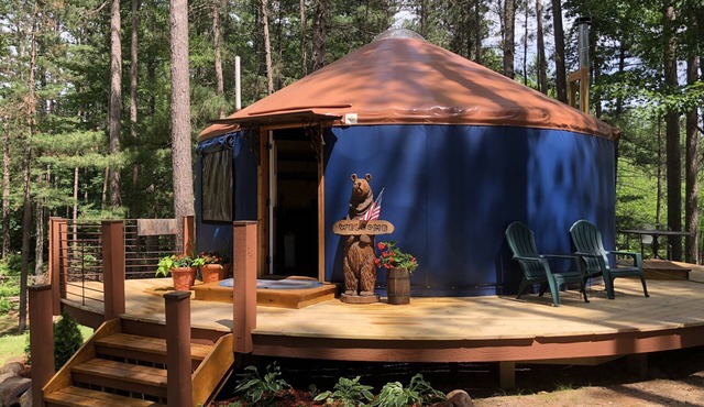 Cozy Yurt close to Birkie Start: Cable