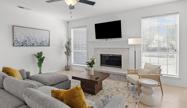 Cozy4B2.5B｜Lush Backyard for leisure｜Fully furnished｜Garage access #42456