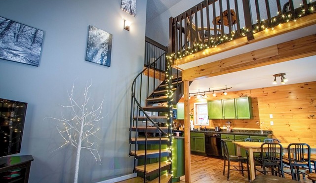 CozyCottageGetaway;PetFriendly;FencedYard;Lake;Beach;Pool;JimThorpe;WaterPKs,SKI