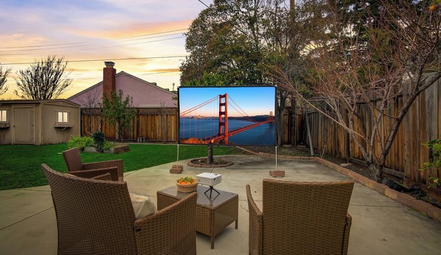 CozyStay w/Outdoor Movie near ApplePark/Nvidia/Westfield Valley Fair