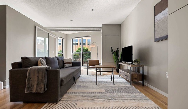 CozySuites Mill District with gym #12