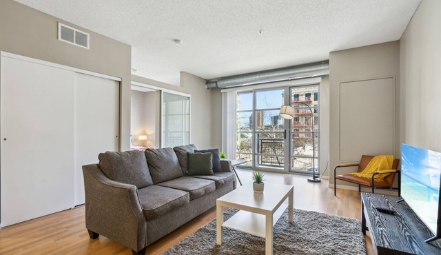 CozySuites Mill District with gym #11
