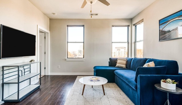 CozySuites Music Row Spacious 2BR in Nashville! 16