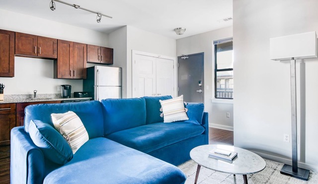 CozySuites Music Row Charming 1BR in Nashville! 19