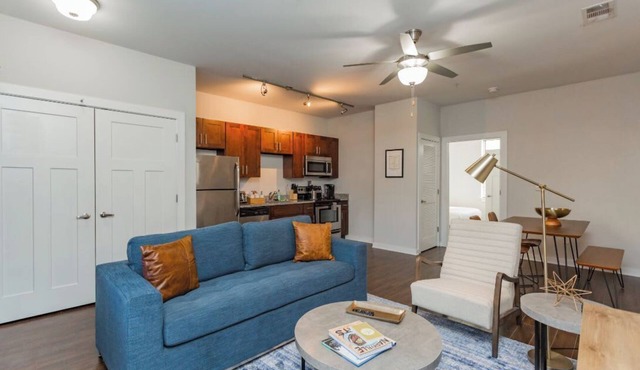 CozySuites Music Row Alluring 1BR with free parking! 28