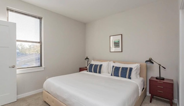 Cozysuites Music Row Stylish 2BR in Nashville! 59