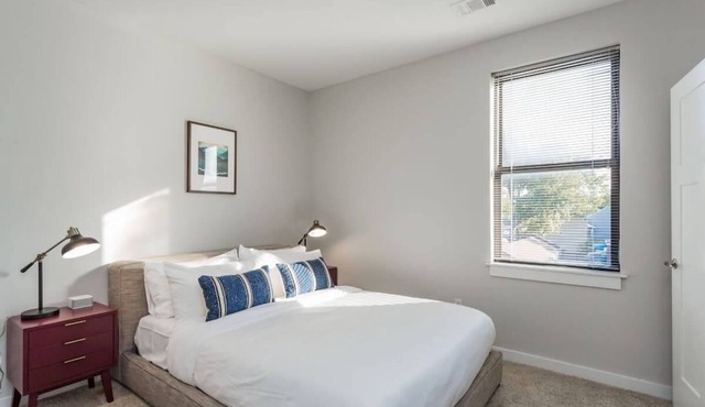 CozySuites Music Row Alluring 1BR in Nashville! 43