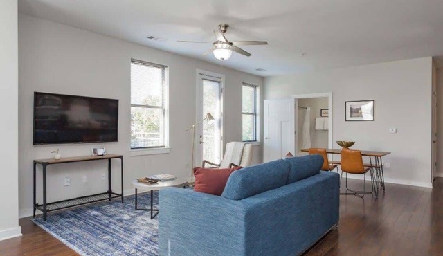 CozySuites Music Row Spacious 2BR in Nashville! 25