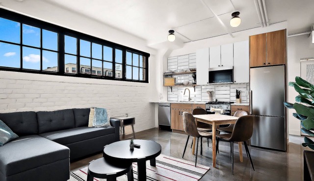 CozySuites NLG - Modern 2BR condo #11