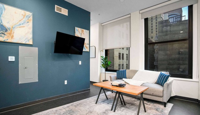 CozySuites Stunning 1BR in Downtown Pitts #10
