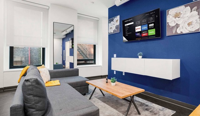 CozySuites Stunning 1BR in Downtown Pitts #13