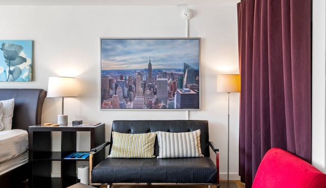 (CPB) Quiet Studio Perfect for Travel Nurses