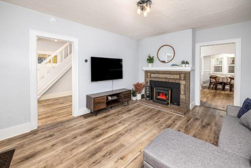 Craftsman home in historic area