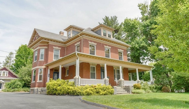 Craftsman on Main | Luscious Yard + Game Room on Main Street!